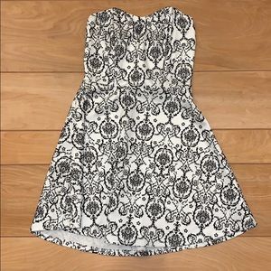 White and black patterned dress